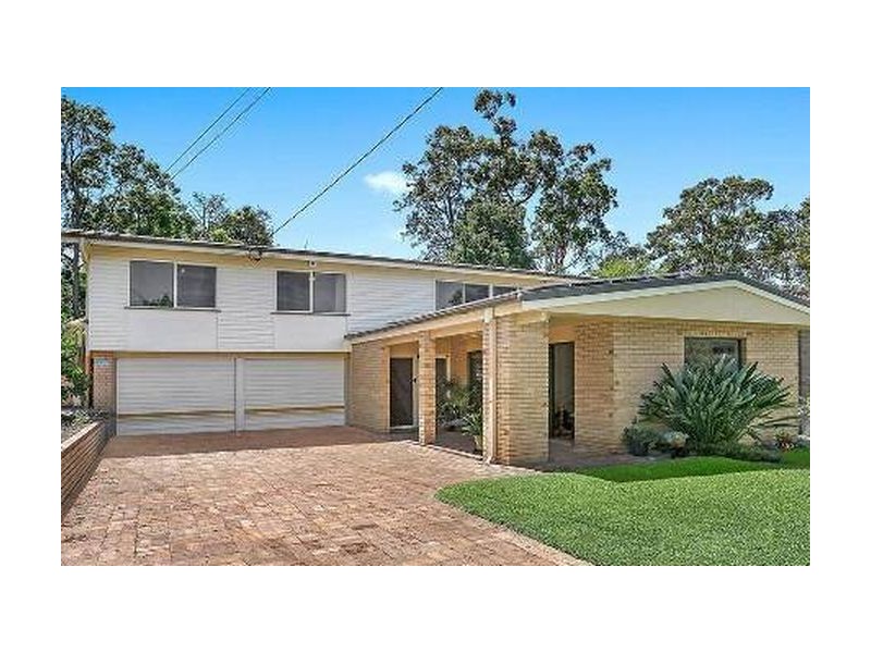 27 Eromba Crescent, Ferny Hills QLD 4055