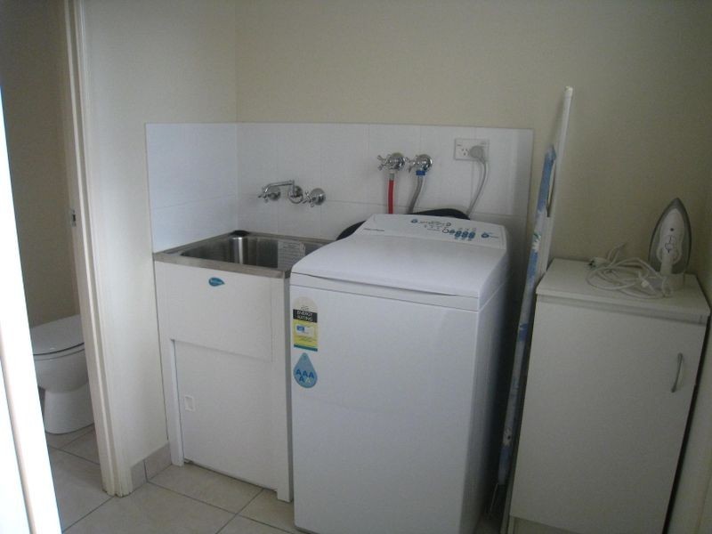 2/9 Curwen Terrace, Chermside QLD 4032