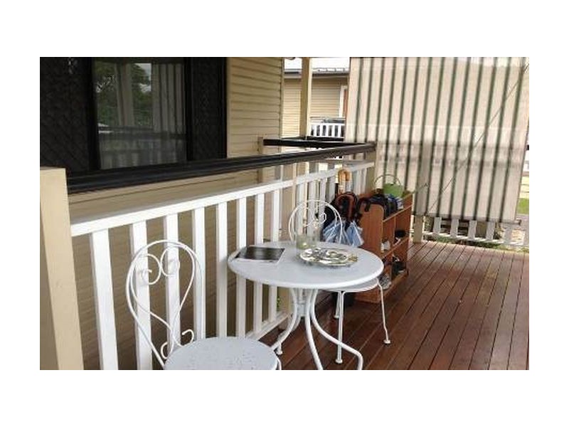 17 Curwen Tce, Chermside QLD 4032