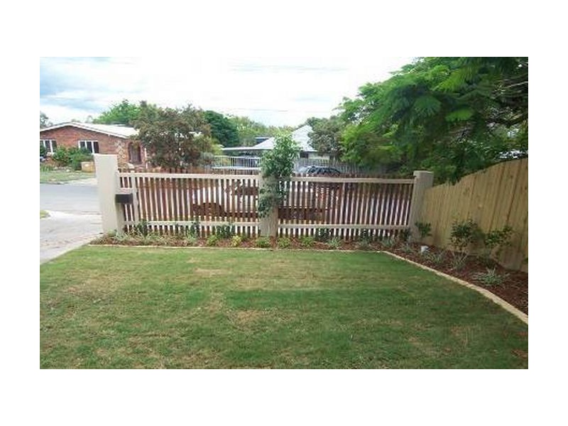 17 Curwen Tce, Chermside QLD 4032