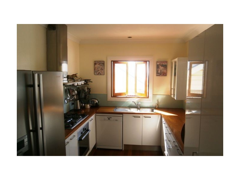 14 Griffith Street, Sandgate QLD 4017