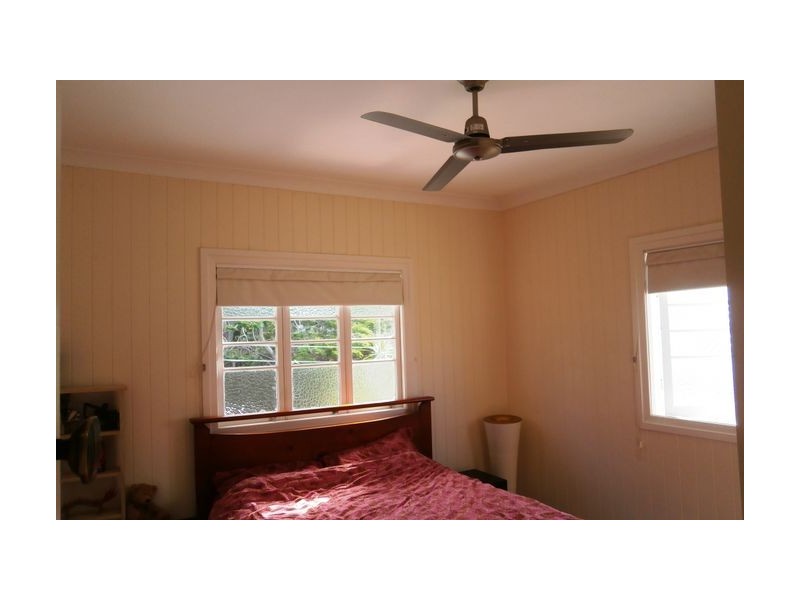 14 Griffith Street, Sandgate QLD 4017