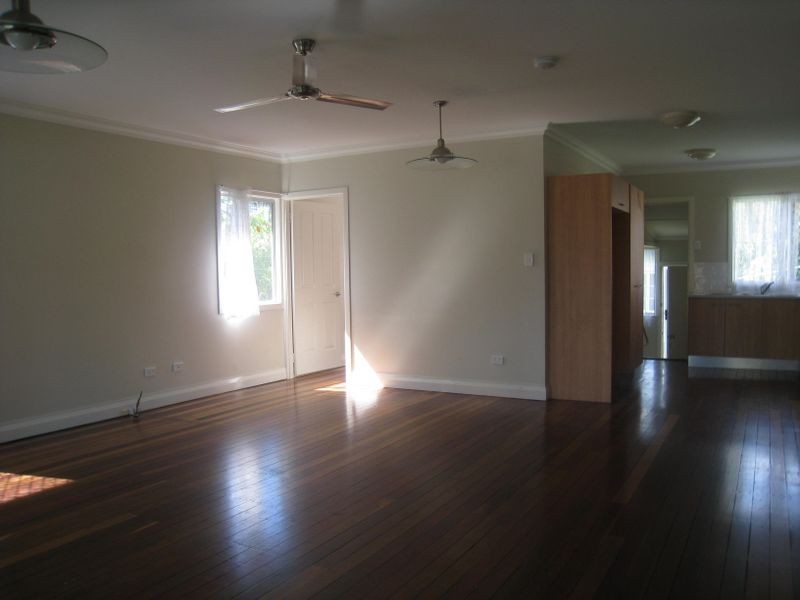 82 Blackwood Road, Deagon QLD 4017