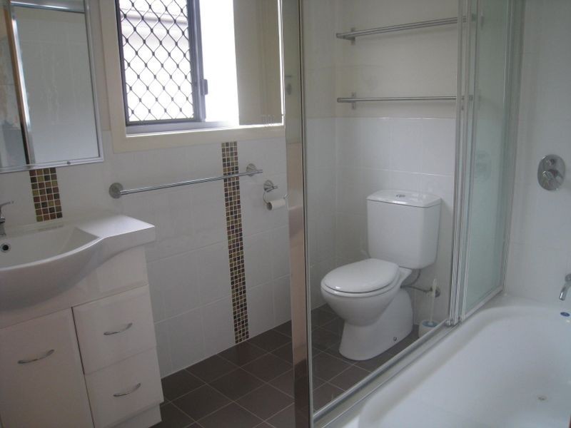 2/15 Cowan Street, Chermside QLD 4032