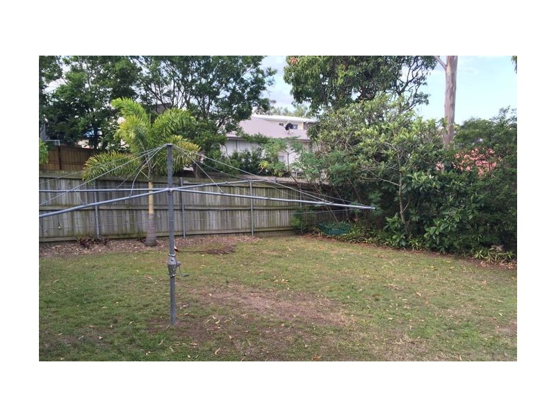 7 Binkar Street, Chermside QLD 4032