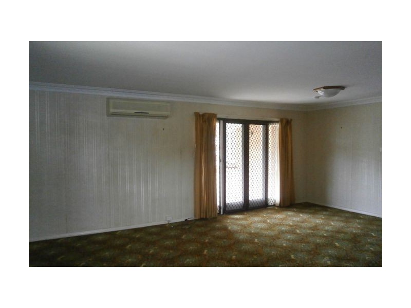 8 Lupton Street, Chermside West QLD 4032