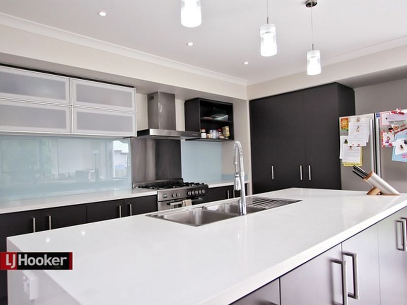 27 Nevitt Street, Stafford QLD 4053