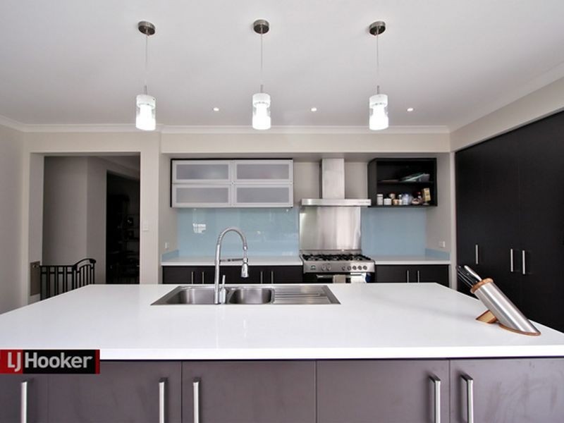 27 Nevitt Street, Stafford QLD 4053