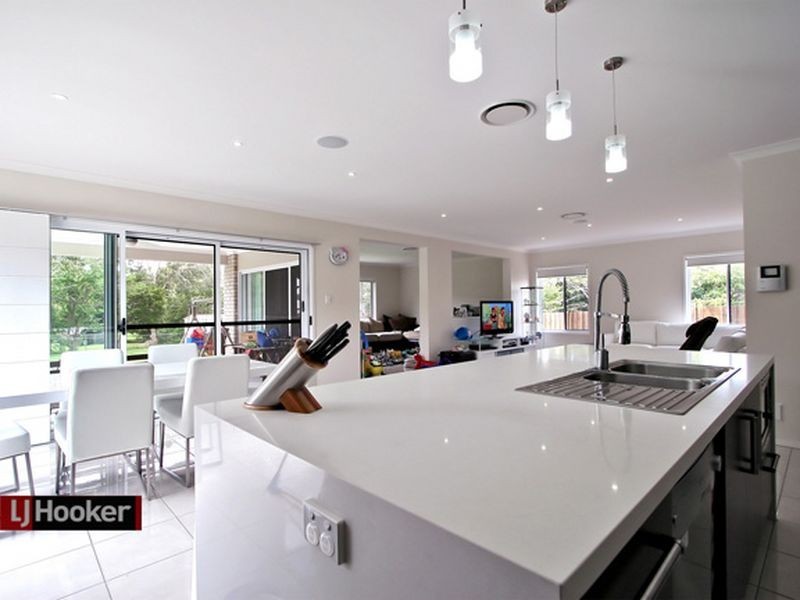 27 Nevitt Street, Stafford QLD 4053