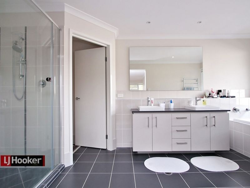 27 Nevitt Street, Stafford QLD 4053