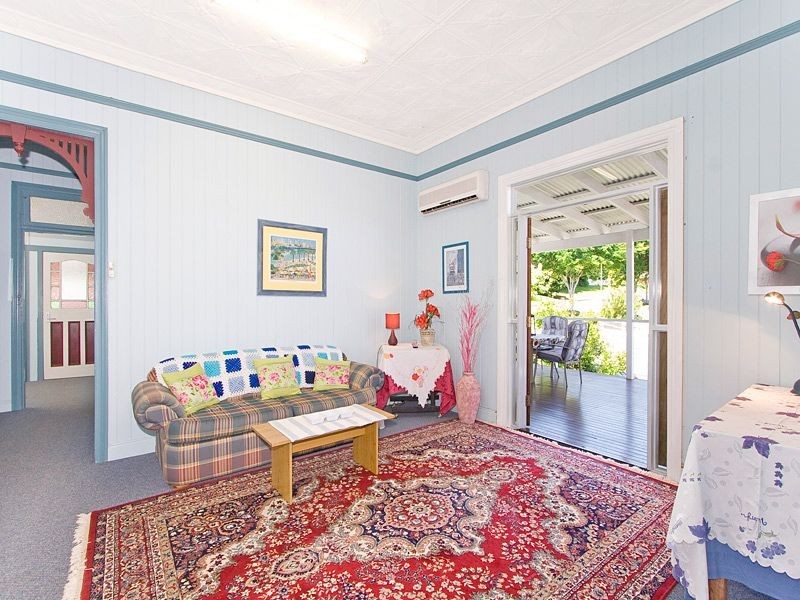 100 Hoskins Street, Sandgate QLD 4017