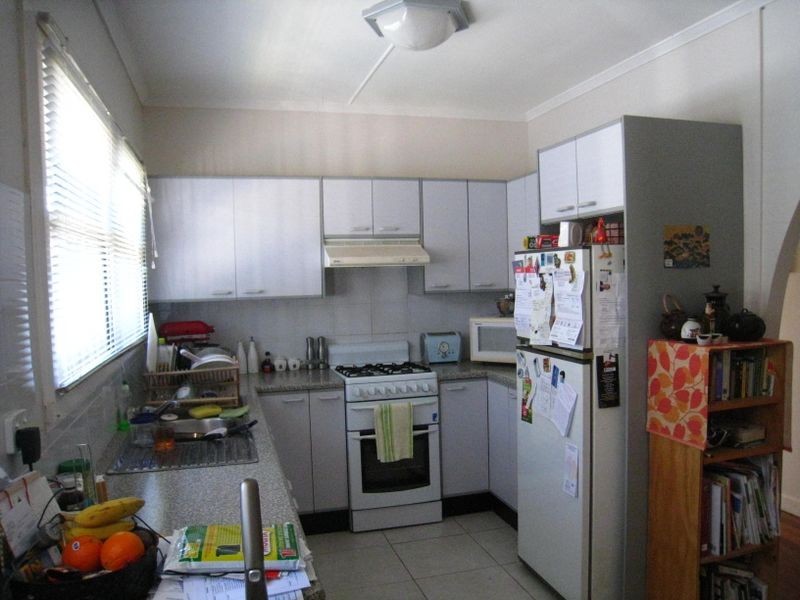 42 Sparkes Street, Chermside QLD 4032