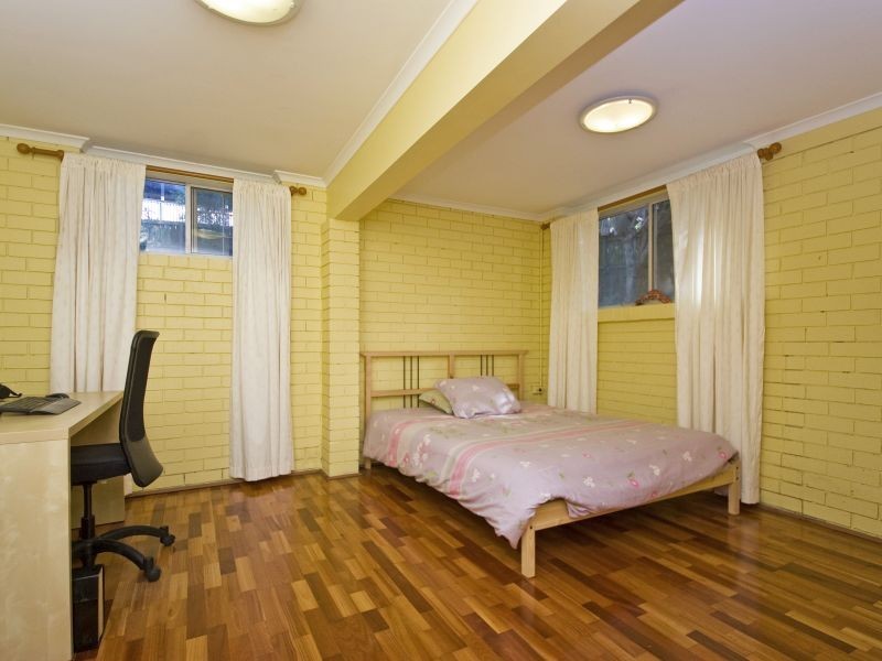 94 Bayview Terrace, Wavell Heights QLD 4012