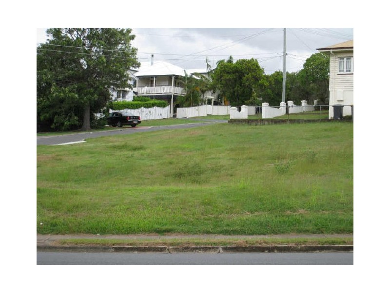 91 Southerden Street, Sandgate QLD 4017