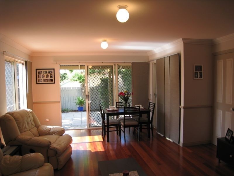 2/59 Hilltop Avenue, Chermside QLD 4032