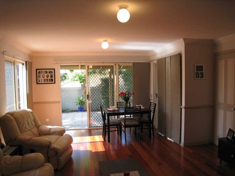 2/59 Hilltop Avenue, Chermside QLD 4032