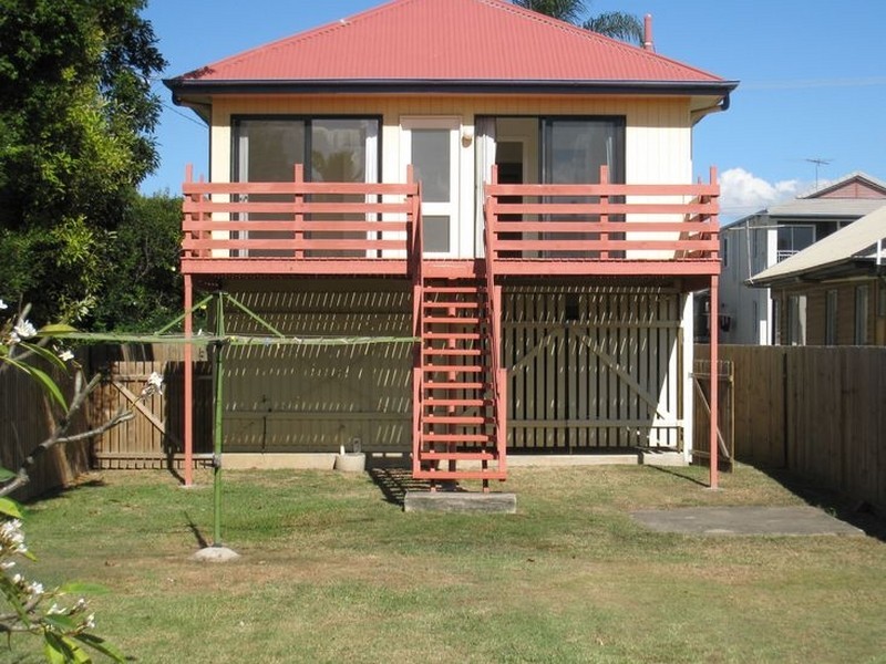 30 Thirteenth Avenue, Brighton QLD 4017