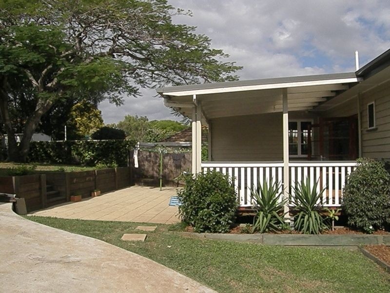 15 Macedon Street, Wavell Heights QLD 4012