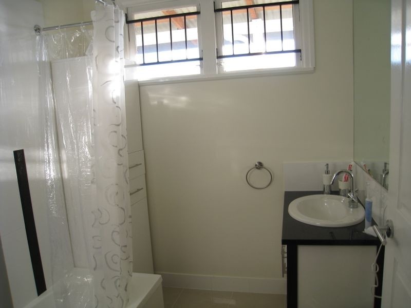 15 Macedon Street, Wavell Heights QLD 4012