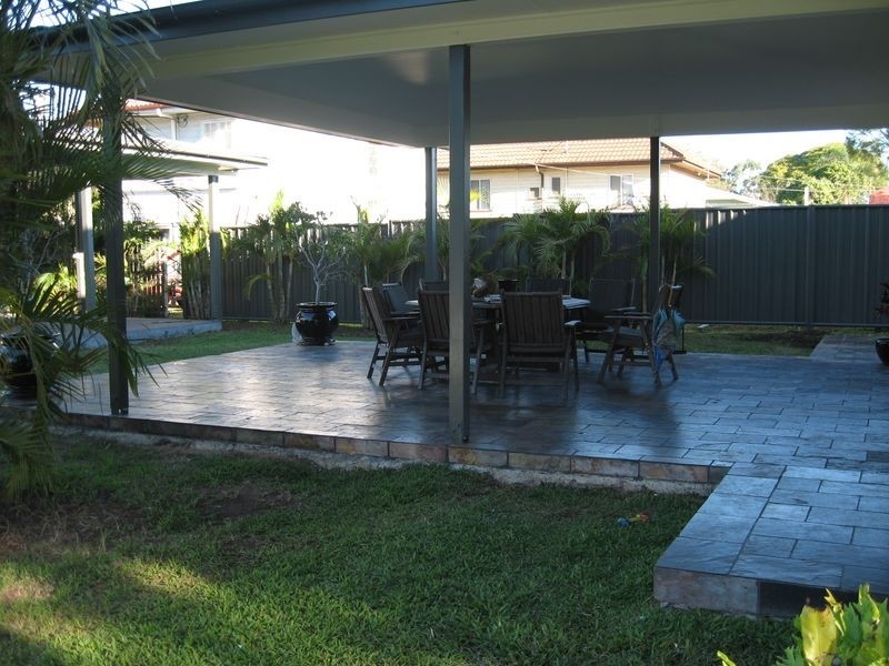 2 Hickson Road, Deagon QLD 4017