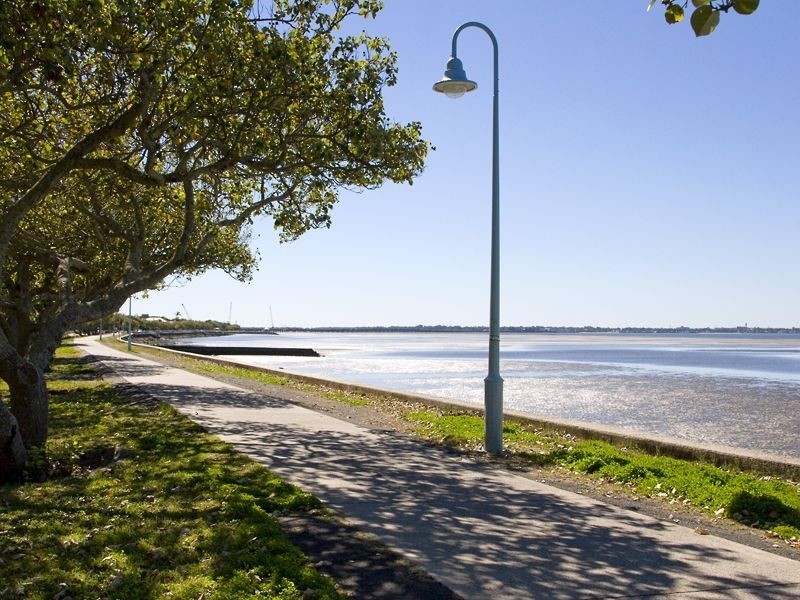 6 Thirteenth Avenue, Brighton QLD 4017