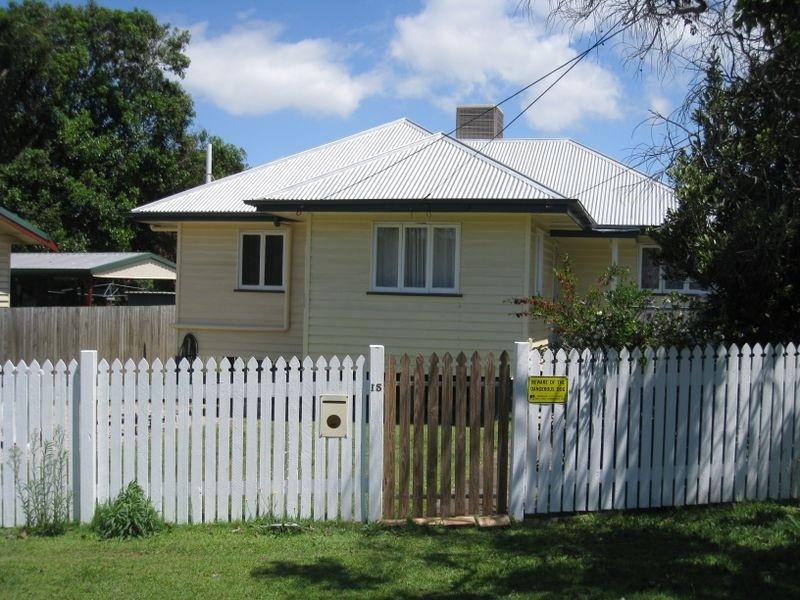 15 Kenbarry Street, Brighton QLD 4017