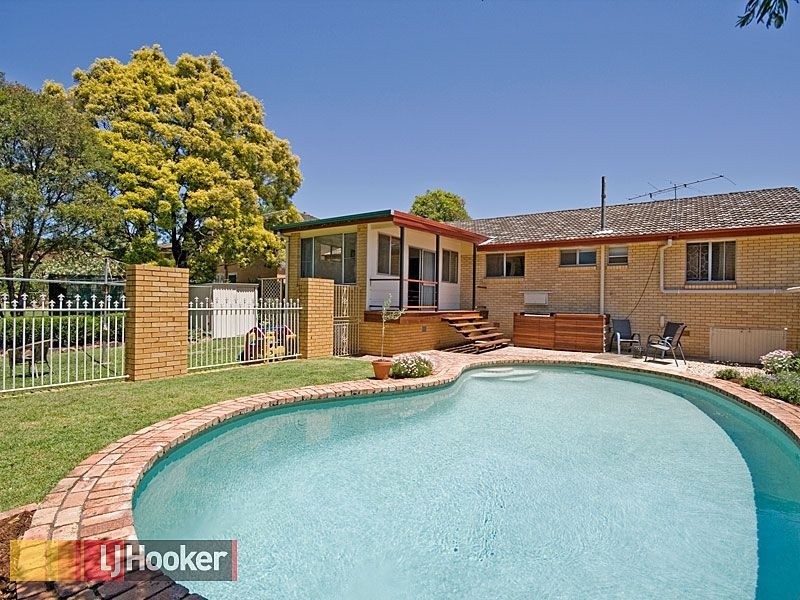 11 Belinda Street, Aspley QLD 4034