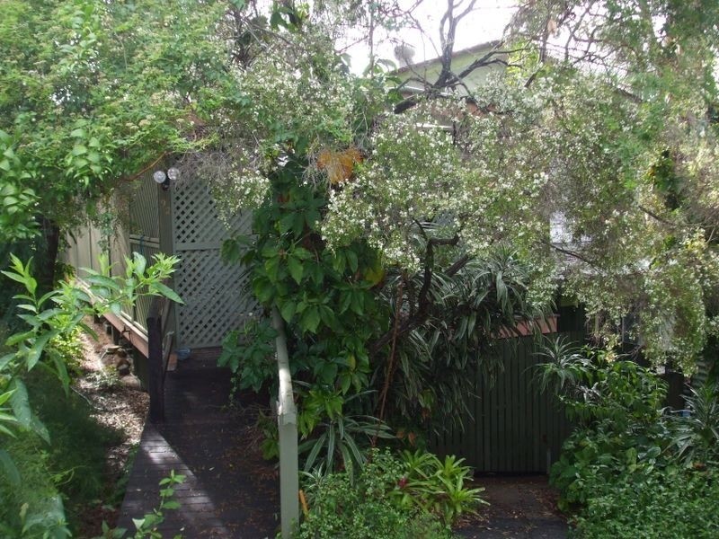 92 Eagle Terrace, Sandgate QLD 4017