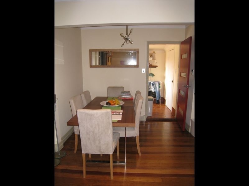 18 Kembla Street, Wavell Heights QLD 4012