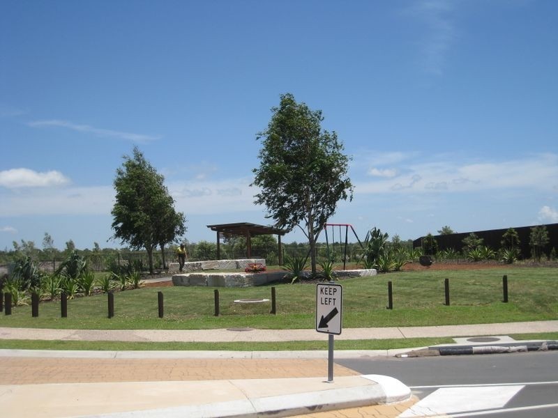 6 Dewdrop Place, Ningi QLD 4511
