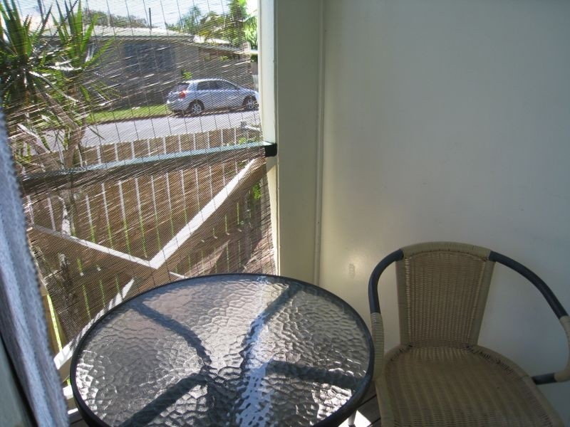 19 Tenth Avenue, Sandgate QLD 4017