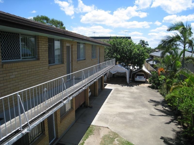 33 Victoria Terrace, Gordon Park QLD 4031