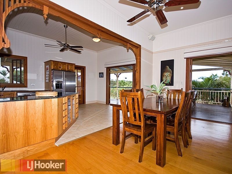 21 Robinson Street, Shorncliffe QLD 4017