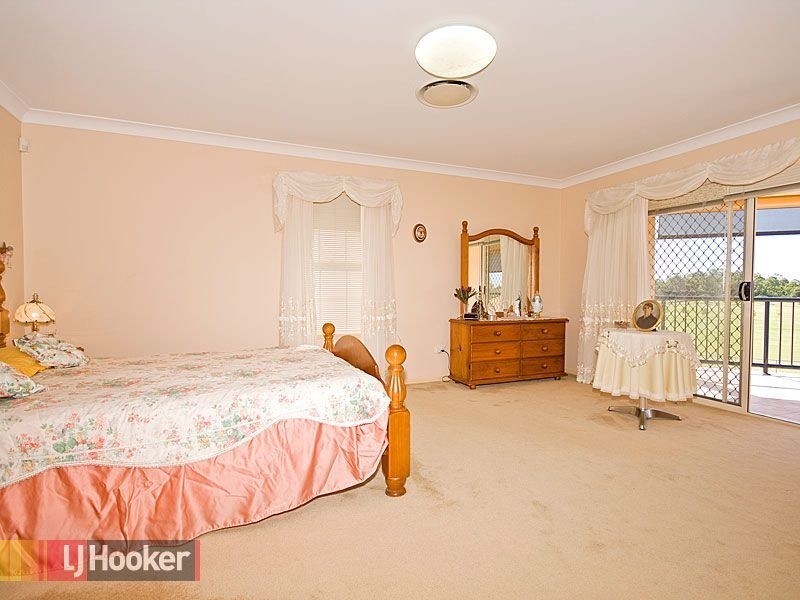 2 Castlehaven Close, Chermside West QLD 4032