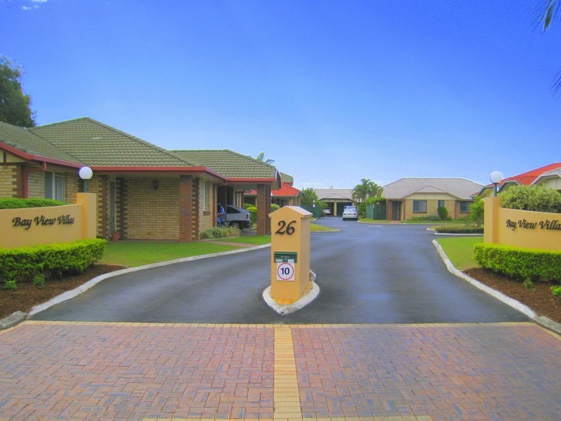 2/26 Seventeenth Avenue, Brighton QLD 4017