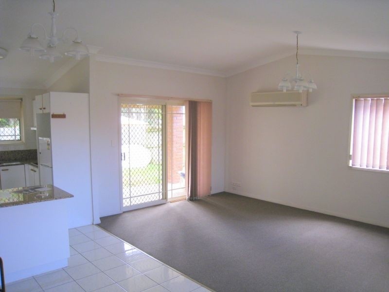 2/26 Seventeenth Avenue, Brighton QLD 4017