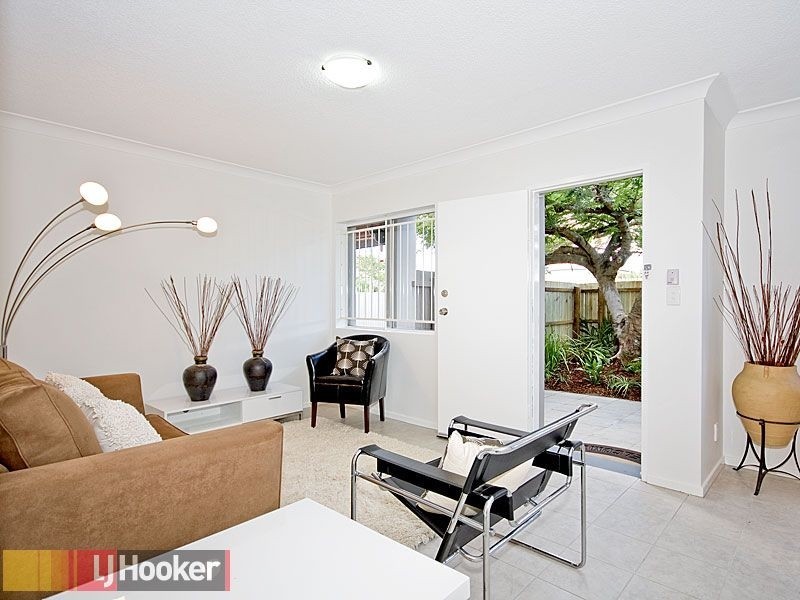 2 & 5/33 Victoria Terrace, Gordon Park QLD 4031