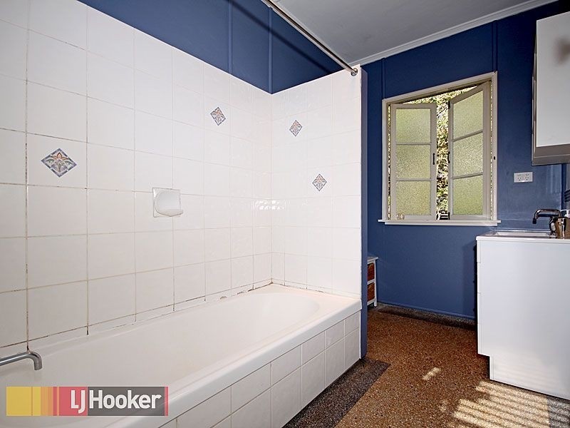 14 Chigwell Street, Wavell Heights QLD 4012