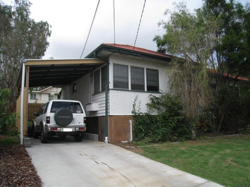 1 Gurley Street, Wavell Heights QLD 4012