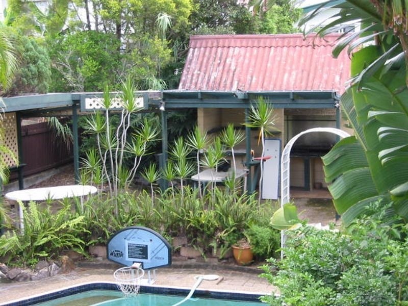 9 Eastbourne Street, Chermside West QLD 4032