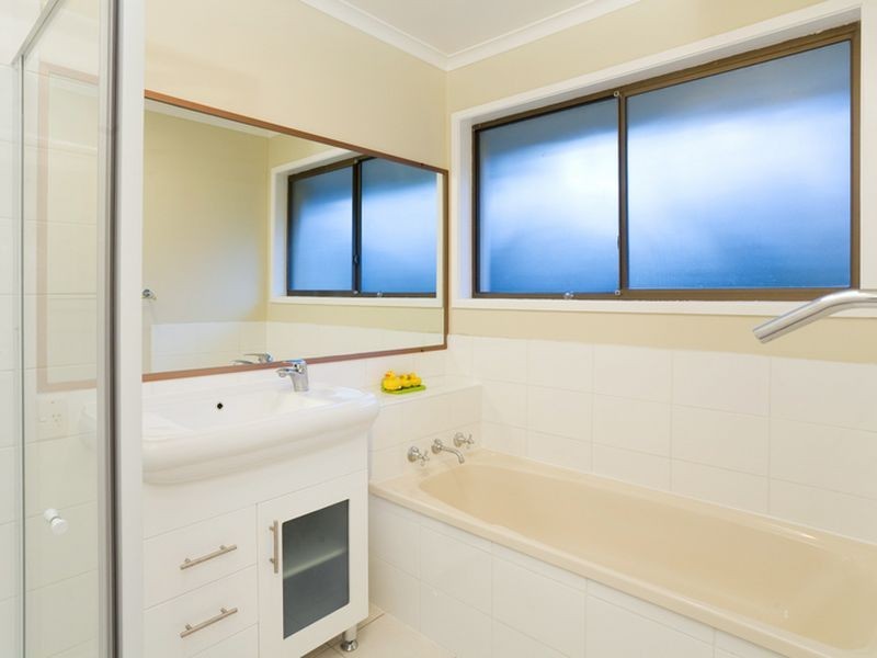 71 Graham Road, Carseldine QLD 4034