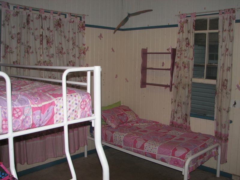 127 Southerden Street, Sandgate QLD 4017