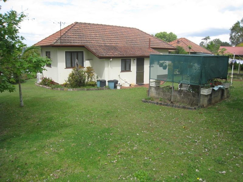 33 Bouchard St, Chermside QLD 4032