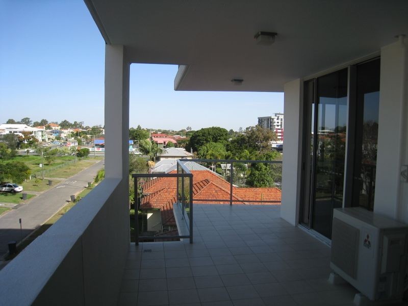 303/24 Playfield Street, Chermside QLD 4032