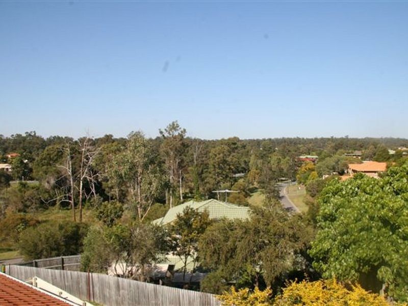 34 Silkyoak Way, Albany Creek QLD 4035