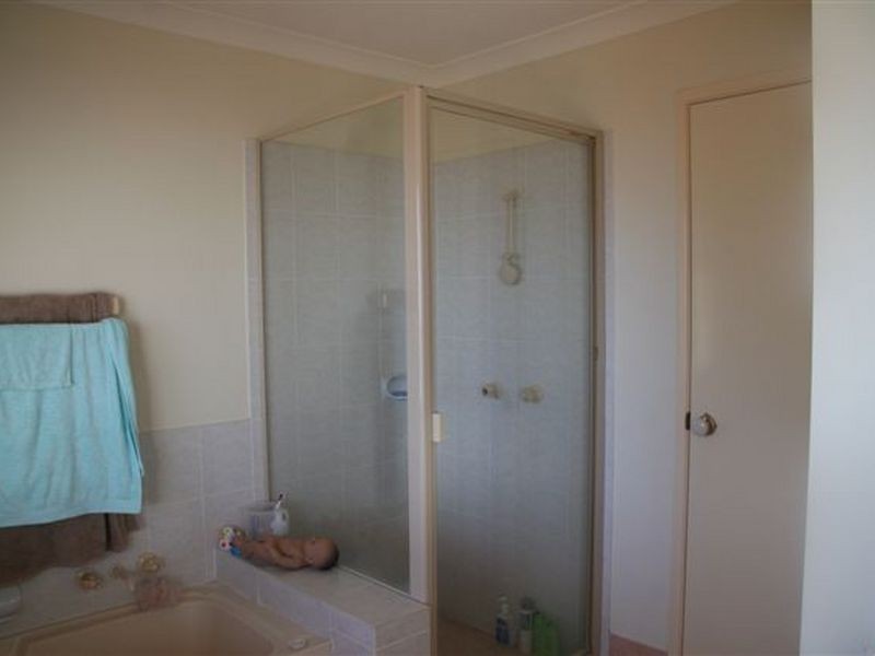 34 Silkyoak Way, Albany Creek QLD 4035