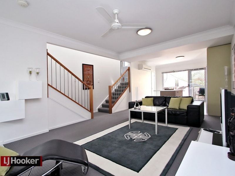 24 Bouchard St, Chermside QLD 4032