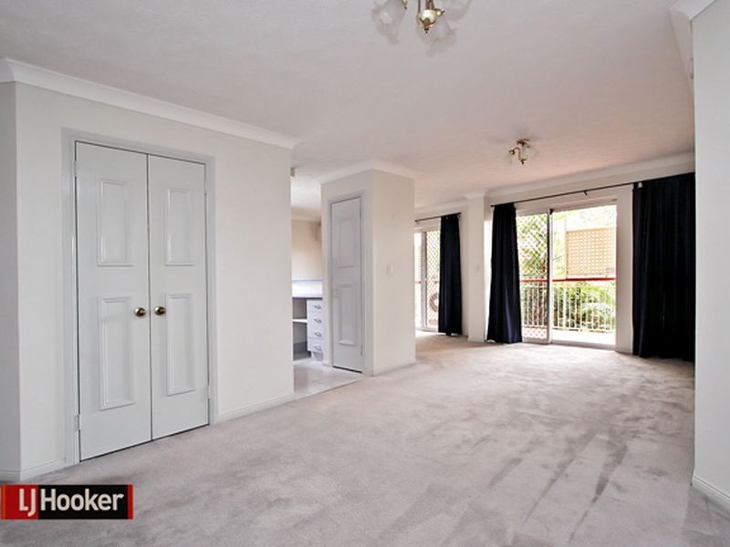 2/26 Hilltop Avenue, Chermside QLD 4032