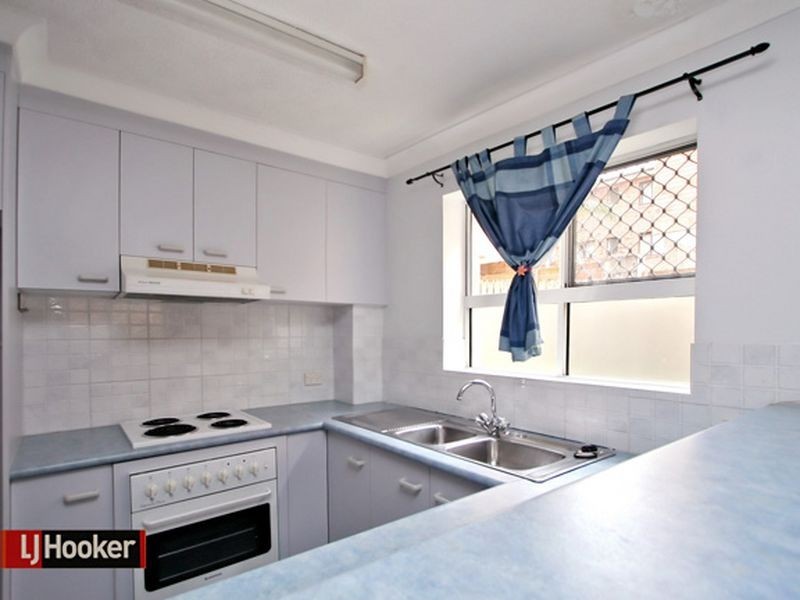 2/26 Hilltop Avenue, Chermside QLD 4032