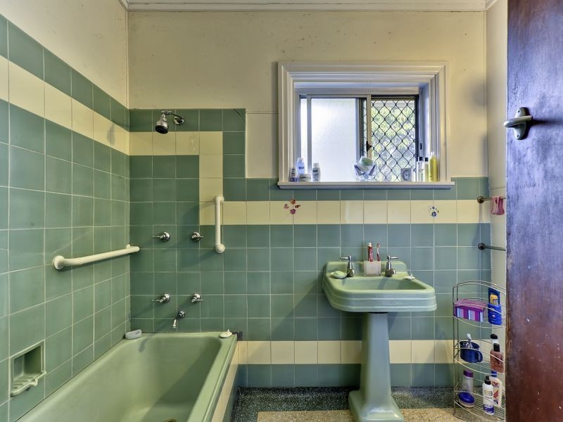 18 Parkham Avenue, Wavell Heights QLD 4012